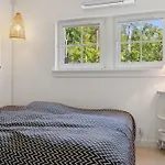 Nyaraló Cozy In Scenic Rageleje *