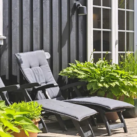 Prázdninový dům Cozy In Scenic Rageleje *