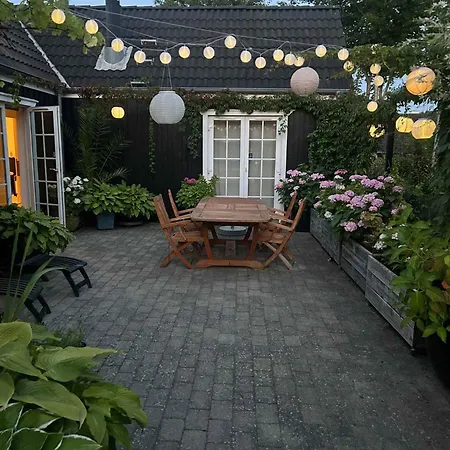 Cozy In Scenic Rageleje